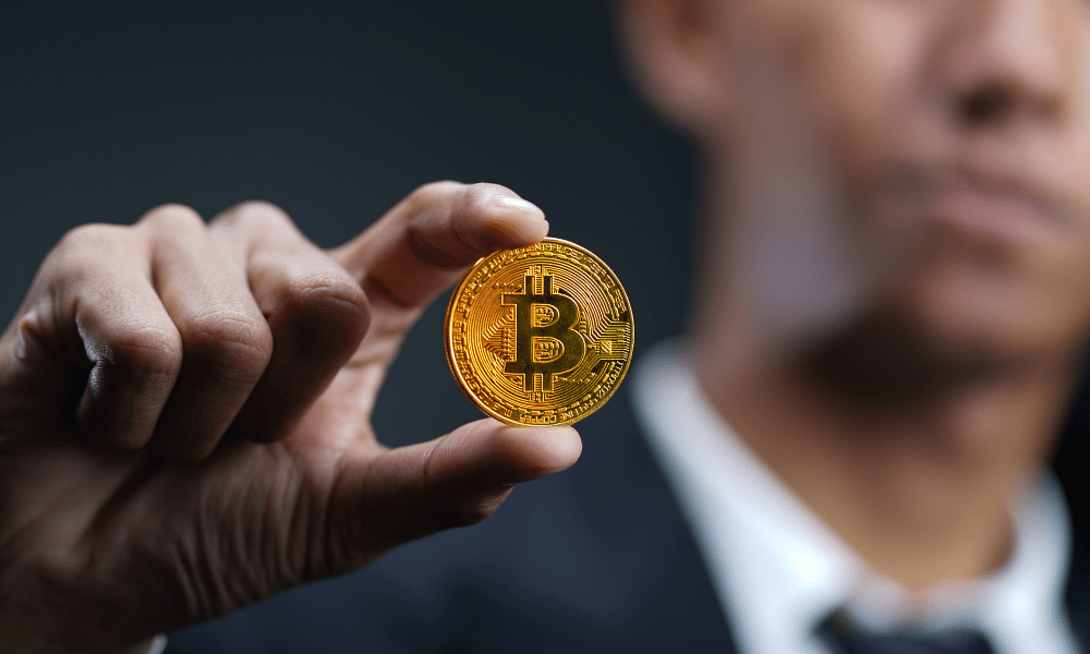 Crypto Is Like A ‘Venereal Disease’ And Should Be Banned: Charlie Munger!